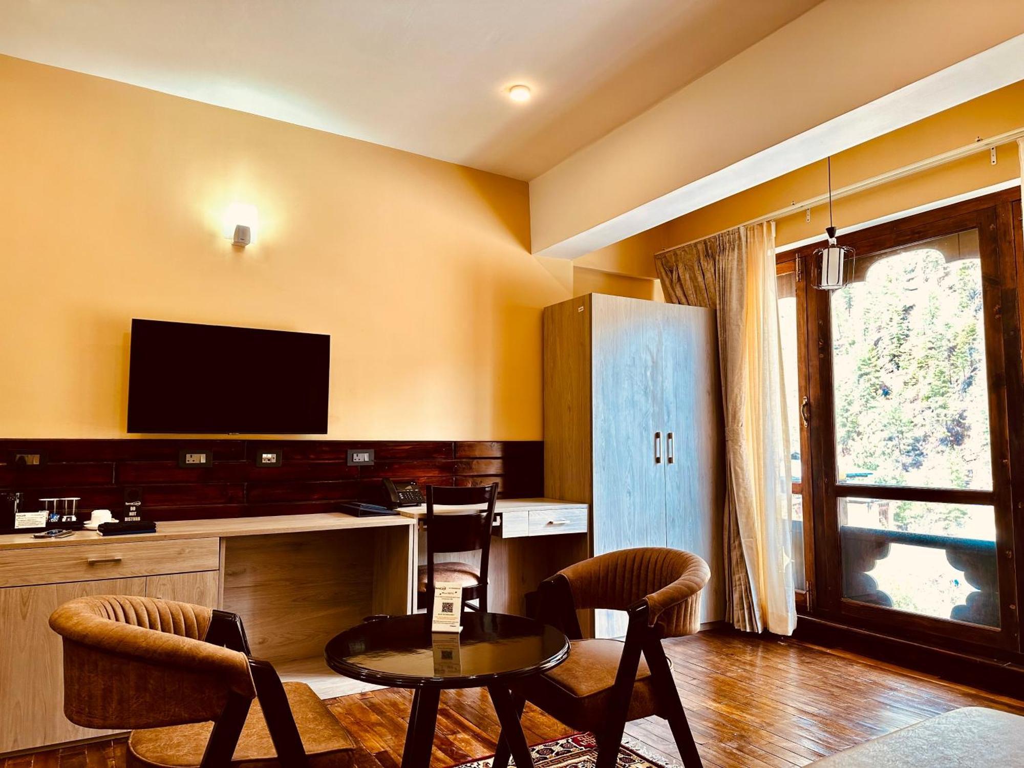 Silver Cloud Hotel بارو المظهر الخارجي الصورة