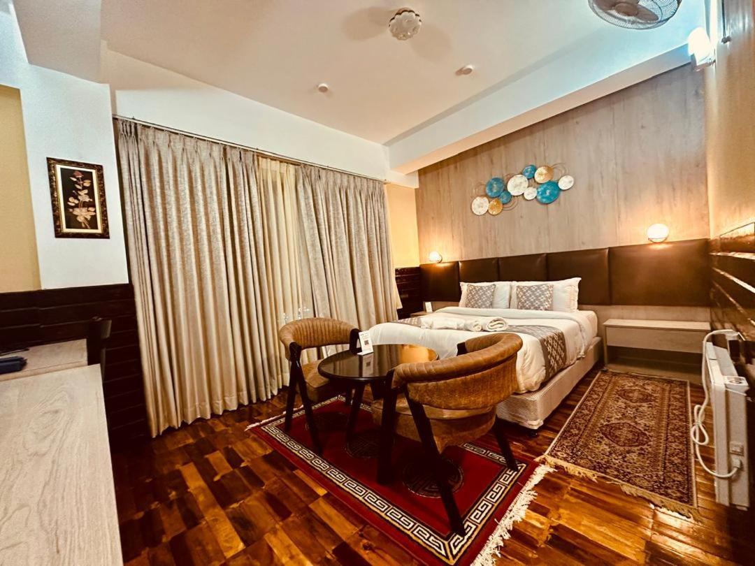 Silver Cloud Hotel بارو المظهر الخارجي الصورة