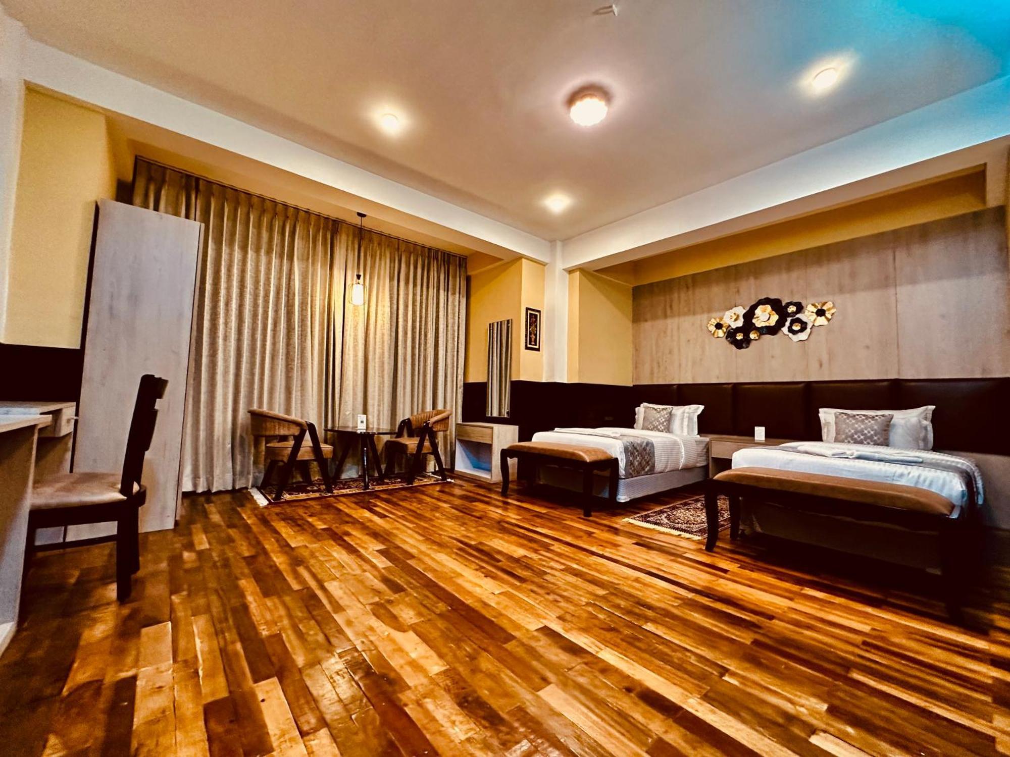 Silver Cloud Hotel بارو المظهر الخارجي الصورة